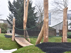 Westnye Gardens playground 1